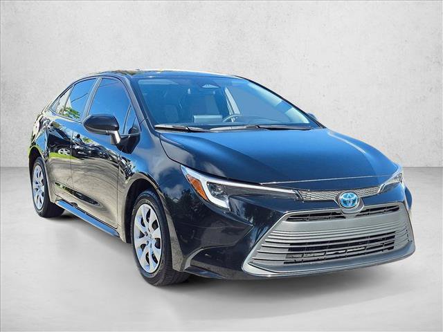 Used 2024 Toyota Corolla LE FWD image 3