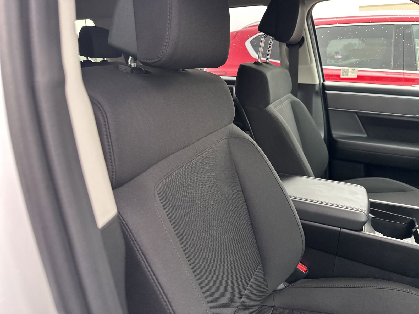 Used 2025 Hyundai Santa Fe SE image 36