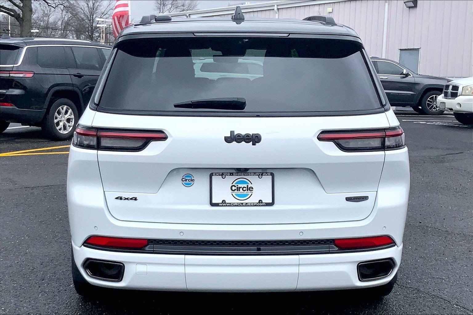 Certified 2025 Jeep Grand Cherokee L Summit image 4