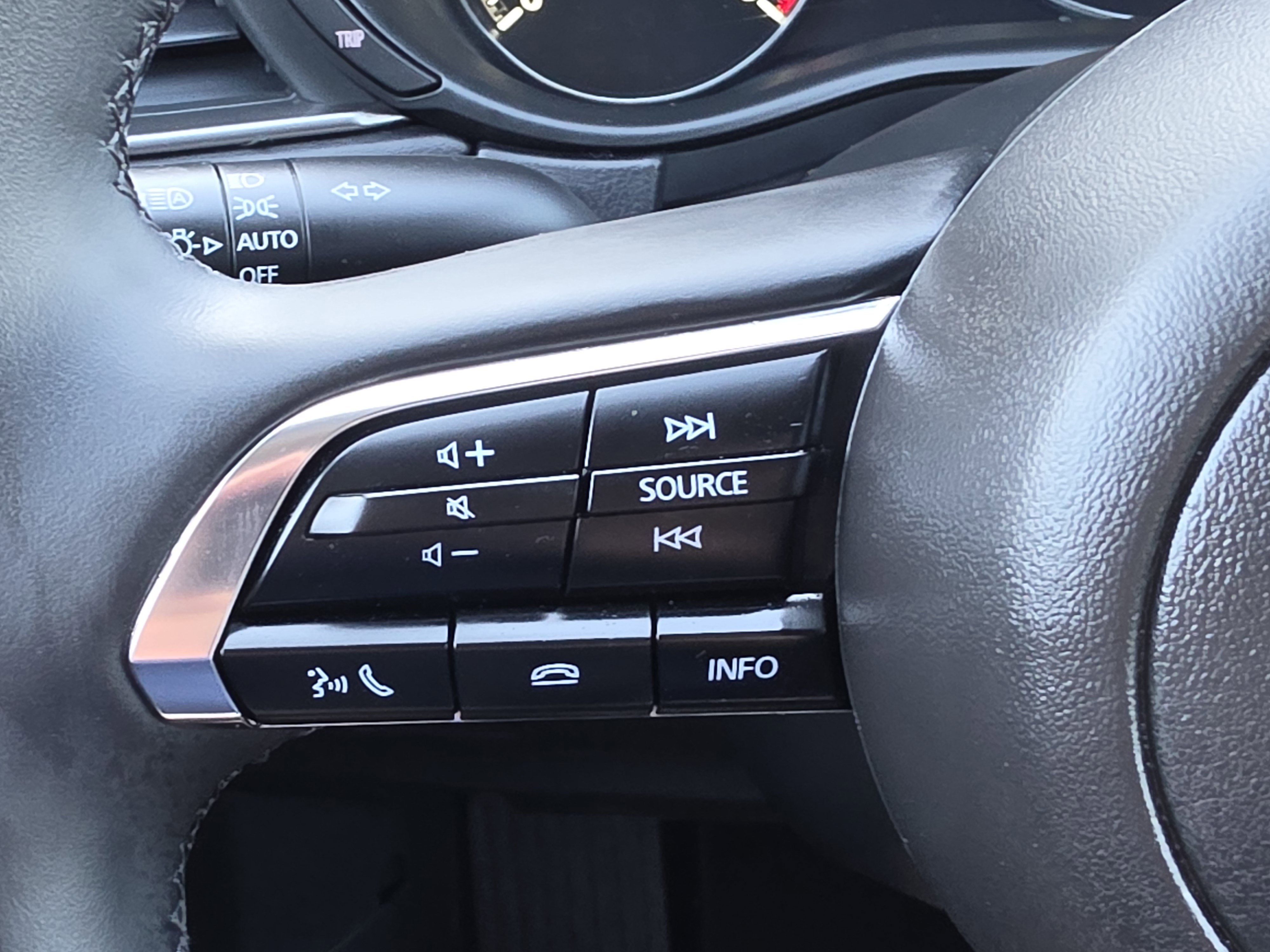 Used 2025 MAZDA CX-30 AWD 2.5 S w/ Select Sport Pkg image 14