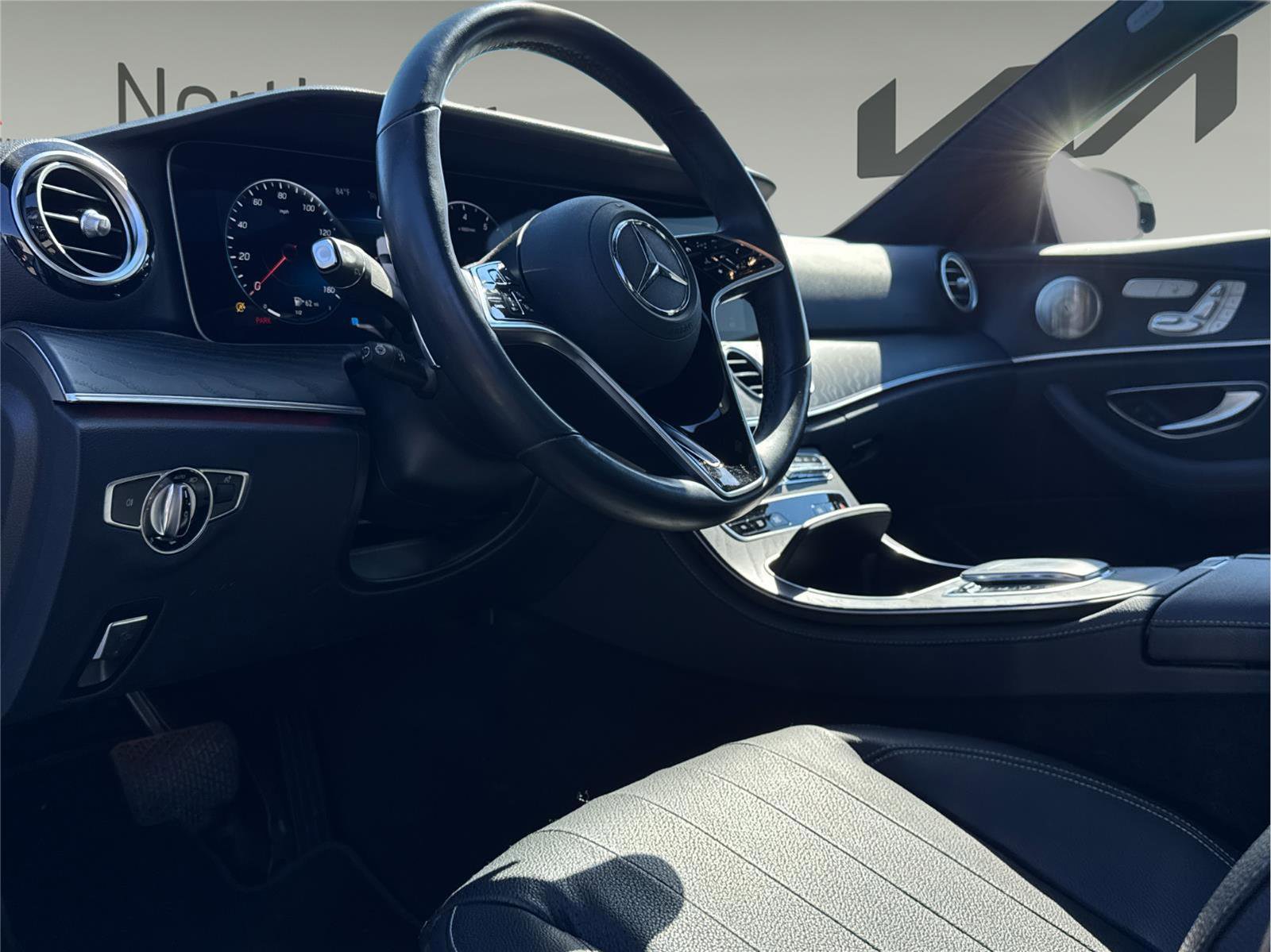 Used 2022 Mercedes-Benz E 350 4MATIC Sedan w/ AMG Line Exterior image 8