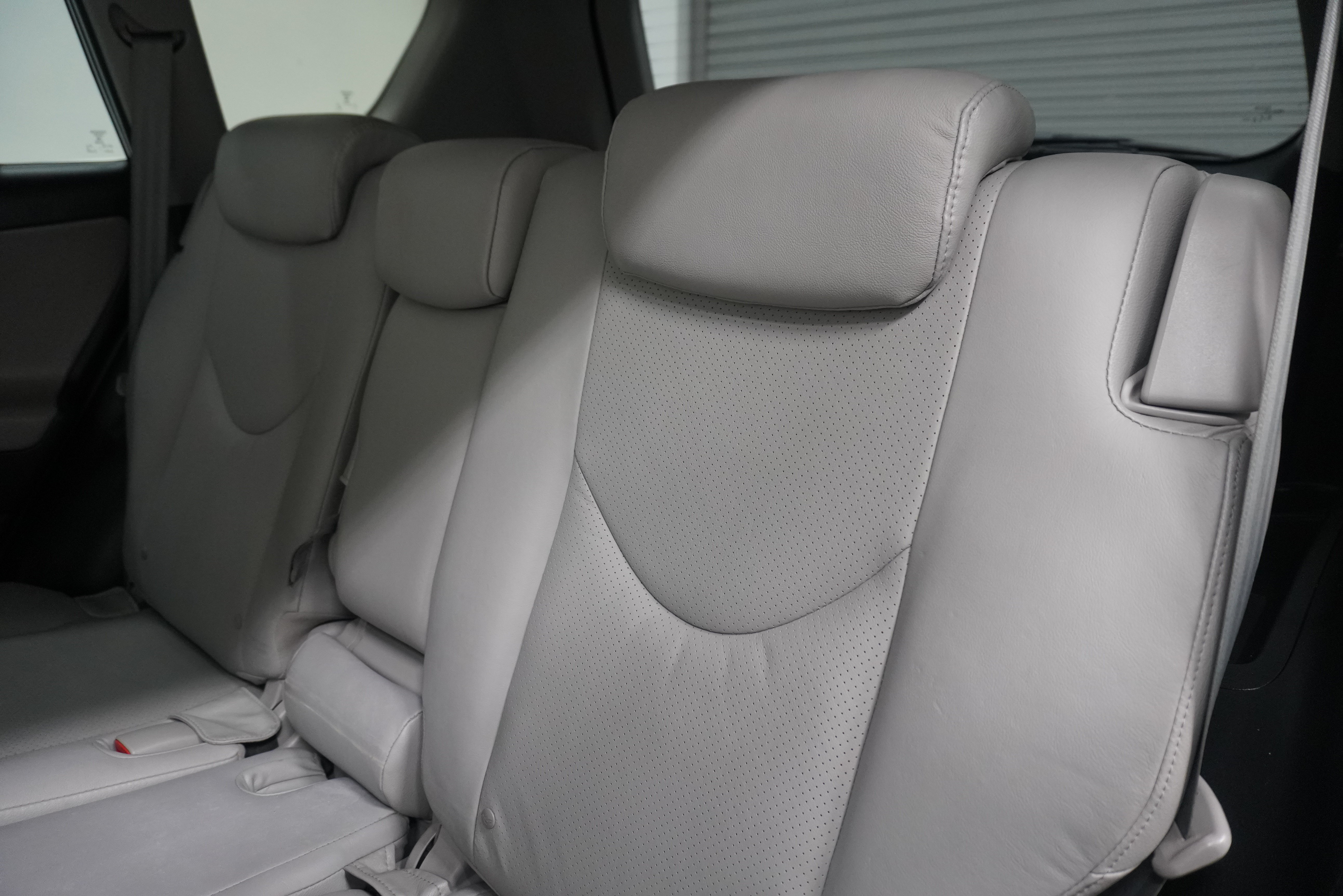 Used 2011 Toyota RAV4 Limited w/ Limited Extra Value Pkg FWD image 13