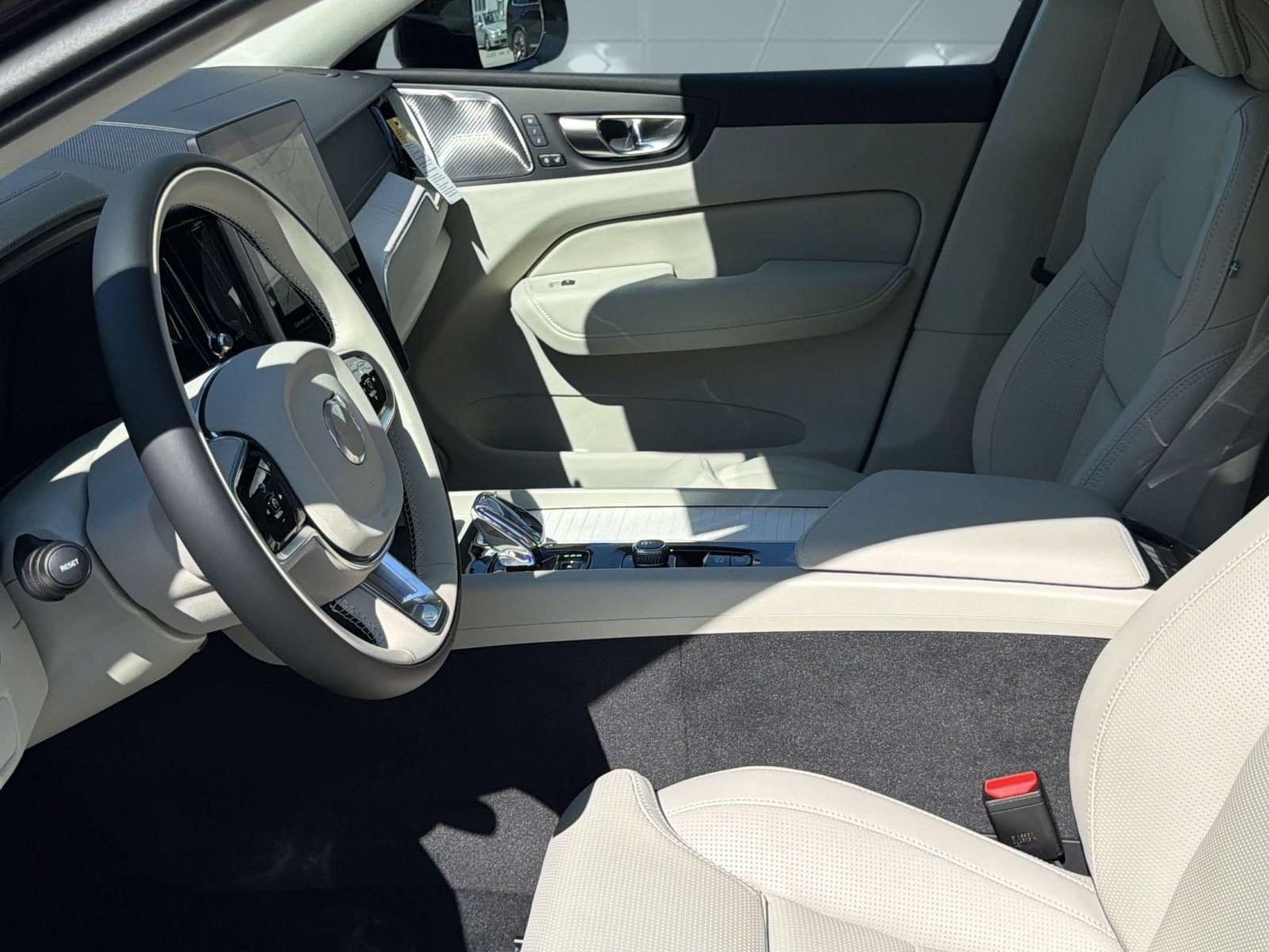 New 2027 Volvo XC60 B5 Ultra AWD/4WD image 5