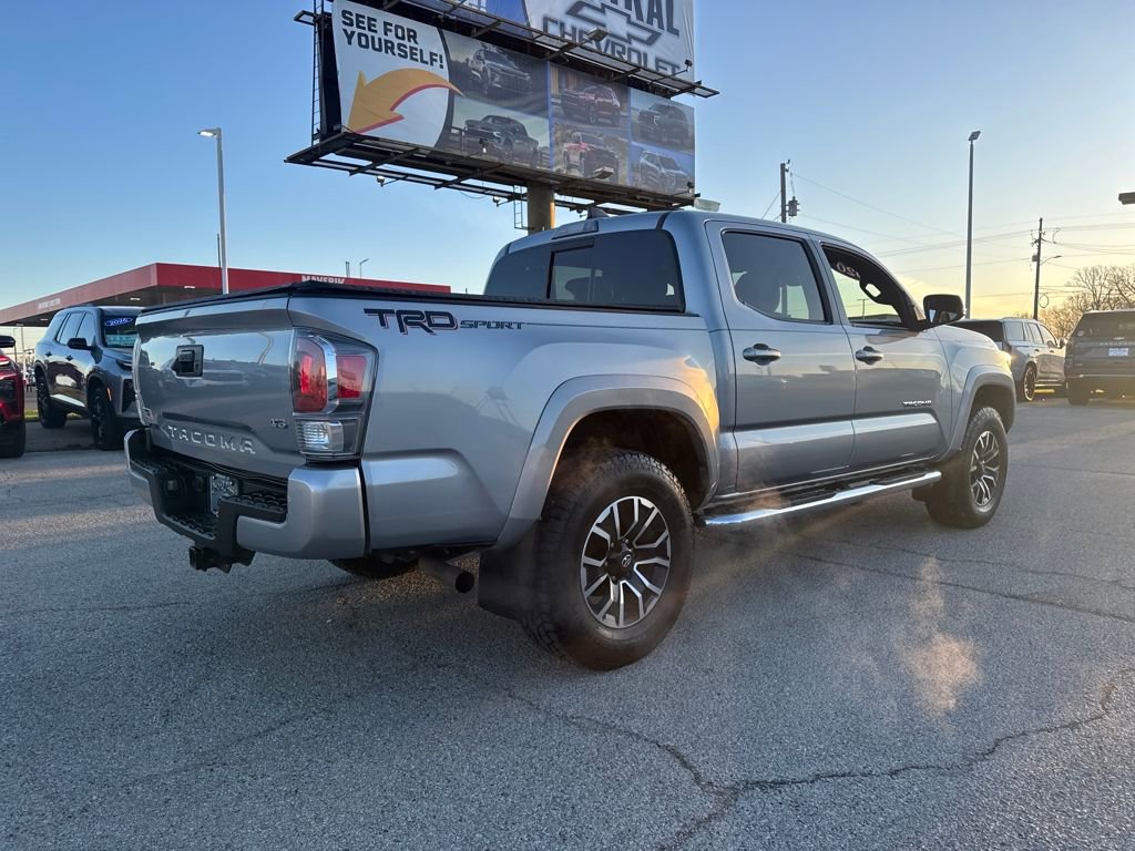 Used 2020 Toyota Tacoma TRD Sport image 6