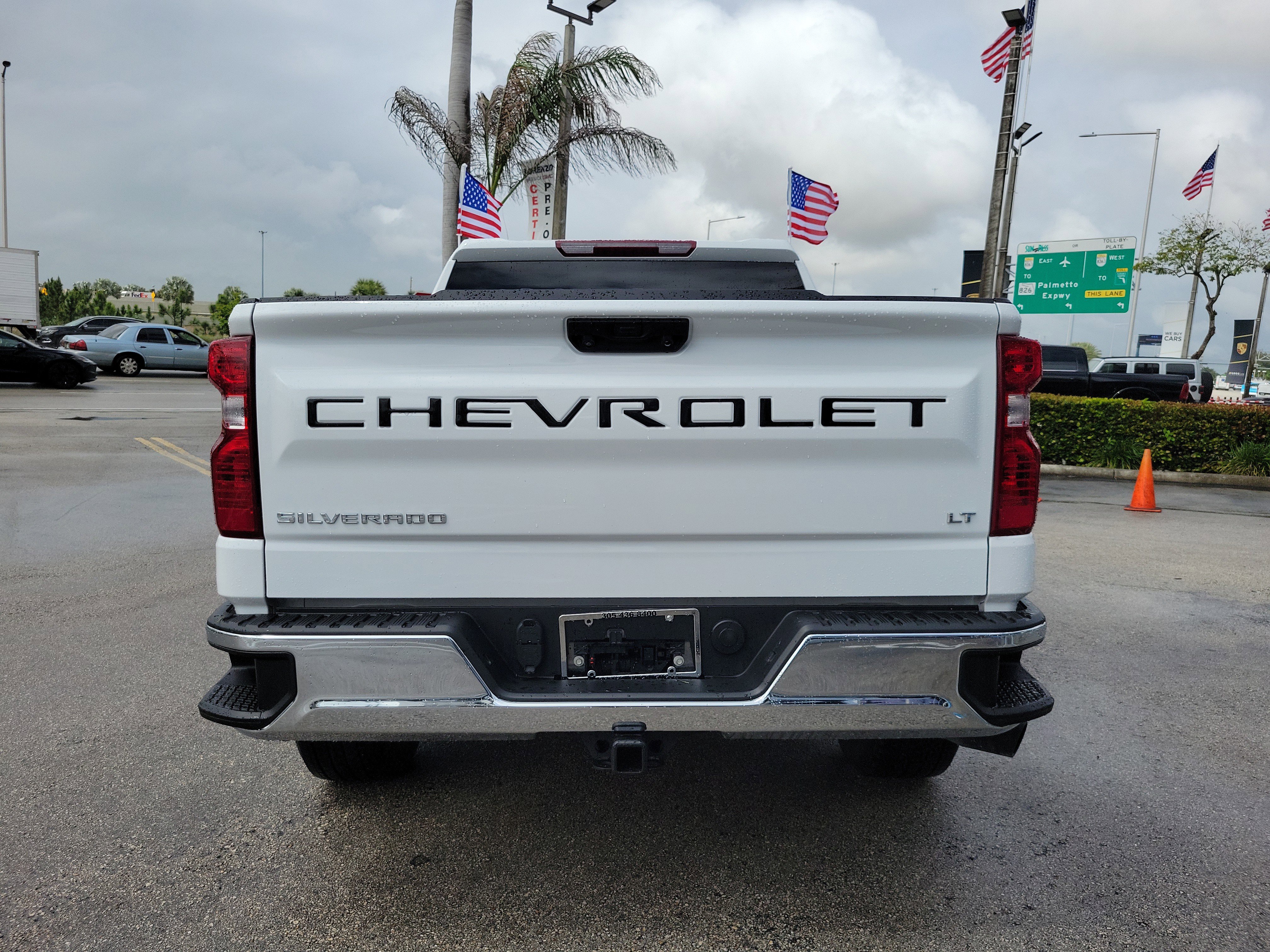 Used 2025 Chevrolet Silverado 1500 LT RWD image 6