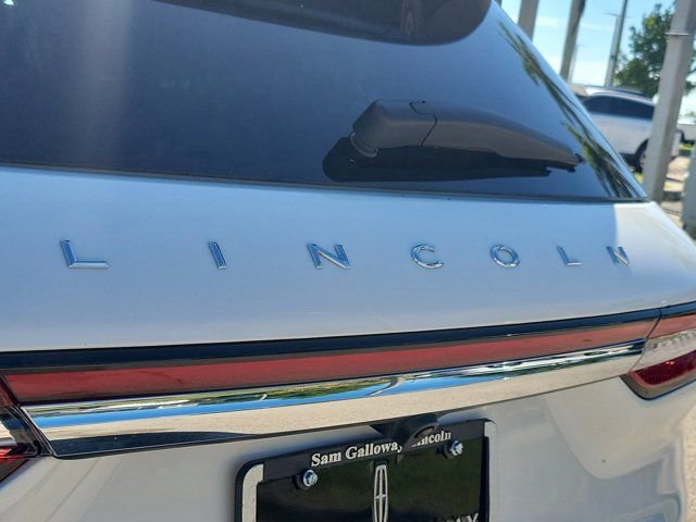 Certified 2023 Lincoln Corsair FWD image 11