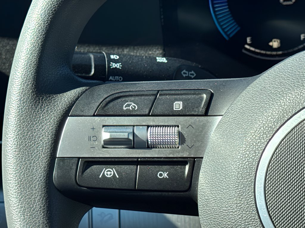 Used 2024 Hyundai Kona SE FWD image 13