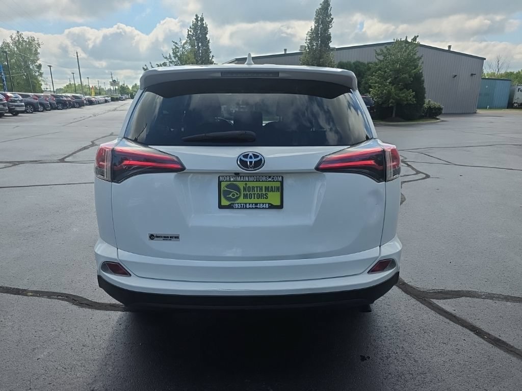 Used 2018 Toyota RAV4 LE w/ All Weather Liner Package FWD image 6