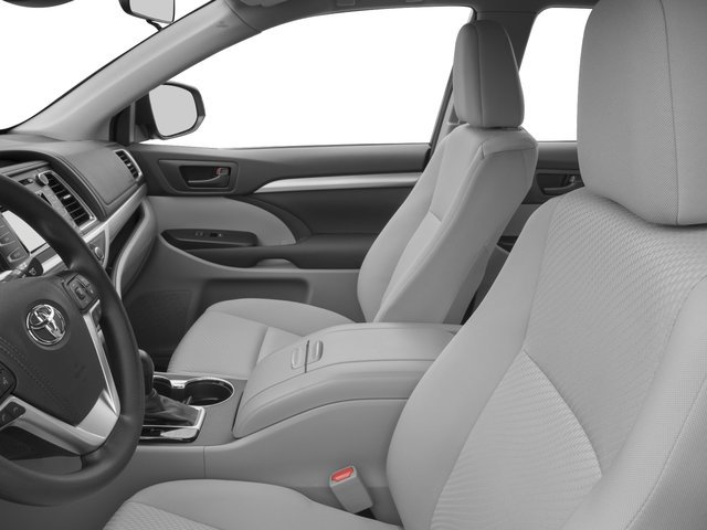 Used 2017 Toyota Highlander Plus AWD/4WD image 8