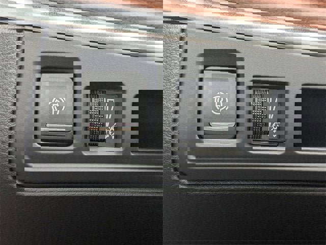 New 2025 Cadillac XT5 Premium Luxury w/ LPO, Floor Liner Package image 26