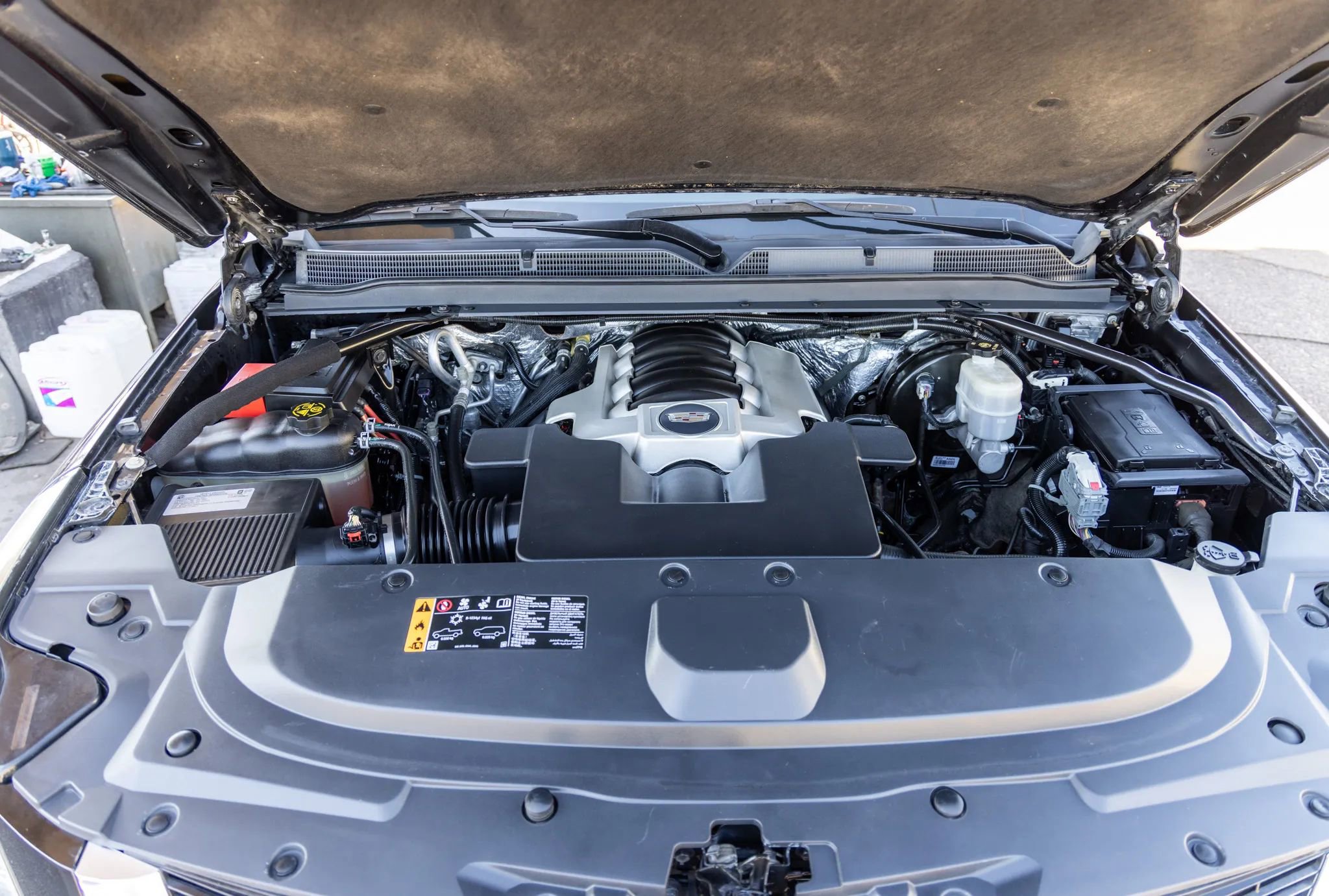 Used 2017 Cadillac Escalade Luxury image 44