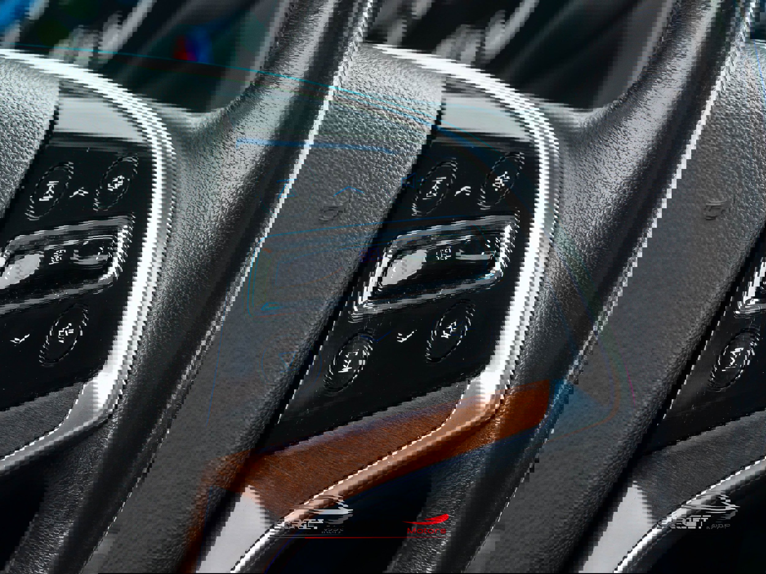 Used 2020 Cadillac Escalade Premium Luxury image 26