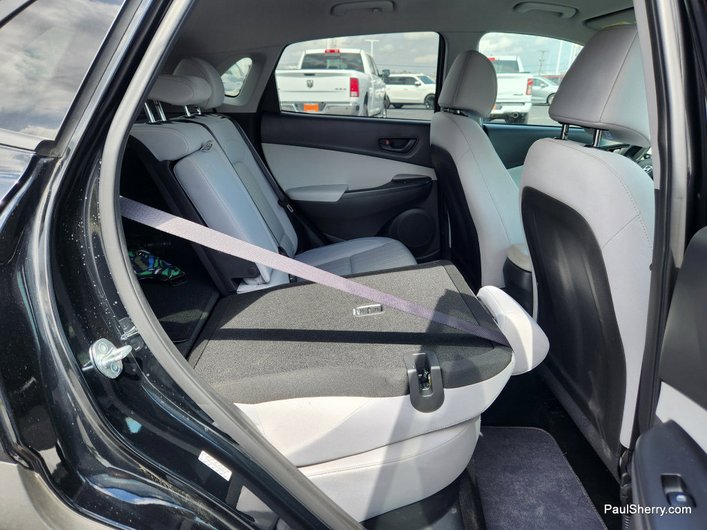 Used 2023 Hyundai Kona SEL w/ Cargo Package FWD image 39