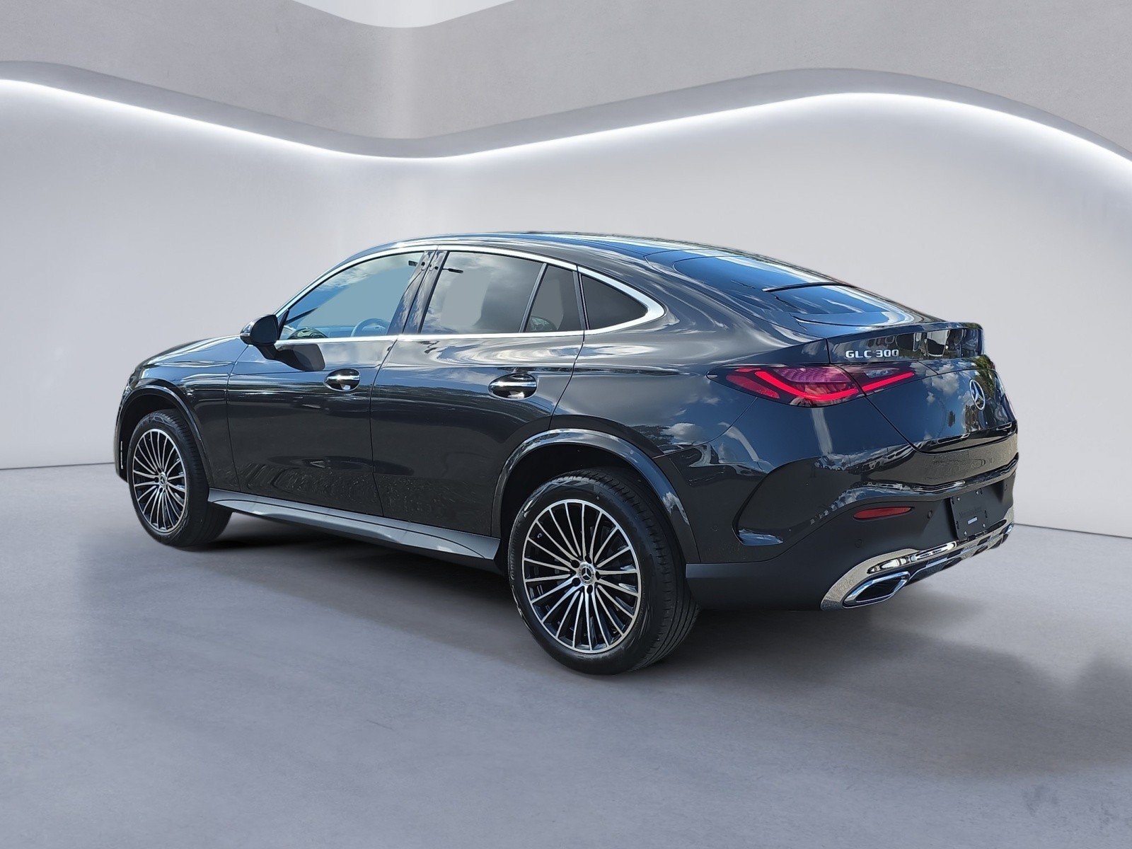 New 2027 Mercedes-Benz GLC 300 4MATIC image 5