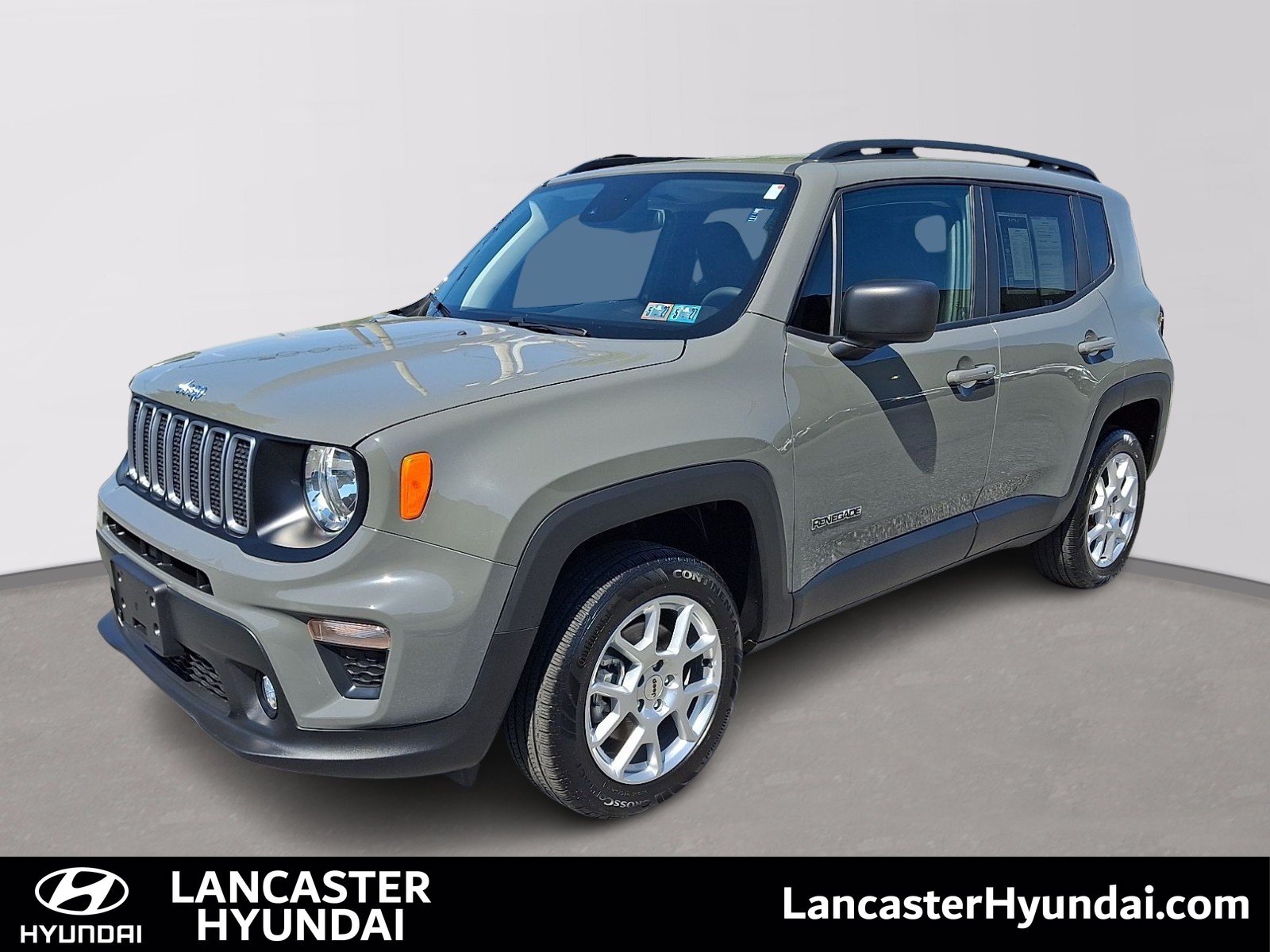 Used 2022 Jeep Renegade Latitude AWD/4WD image 1