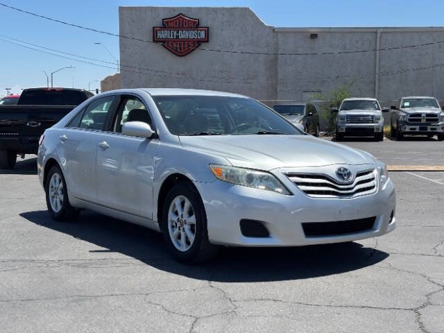 Used 2010 Toyota Camry FWD image 1