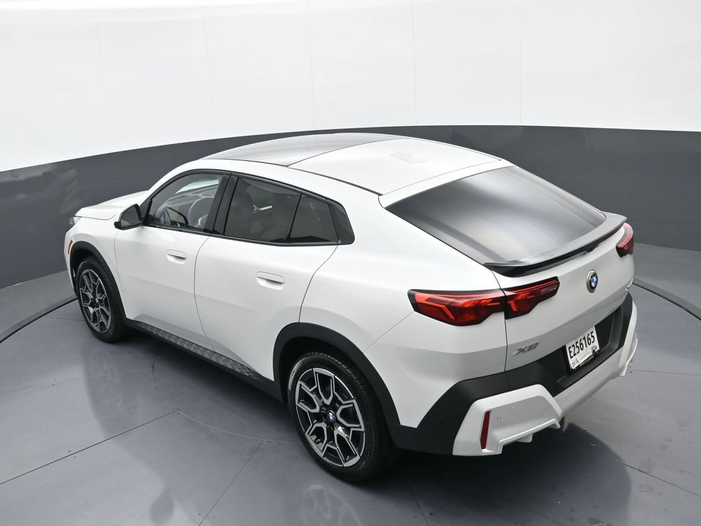 New 2026 BMW X2 xDrive28i w/ Technology Package AWD/4WD image 34