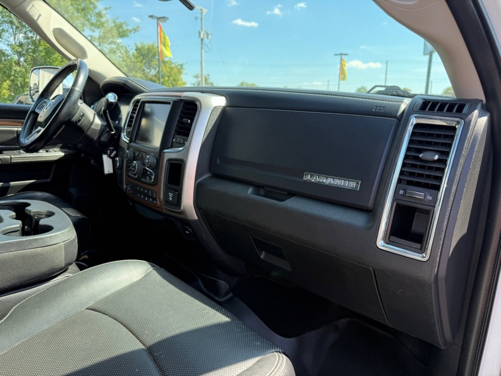 Used 2017 RAM 2500 Laramie image 12