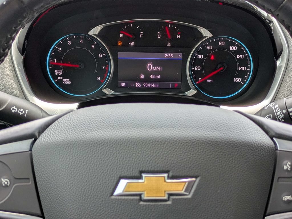 Used 2021 Chevrolet Traverse LT FWD image 27