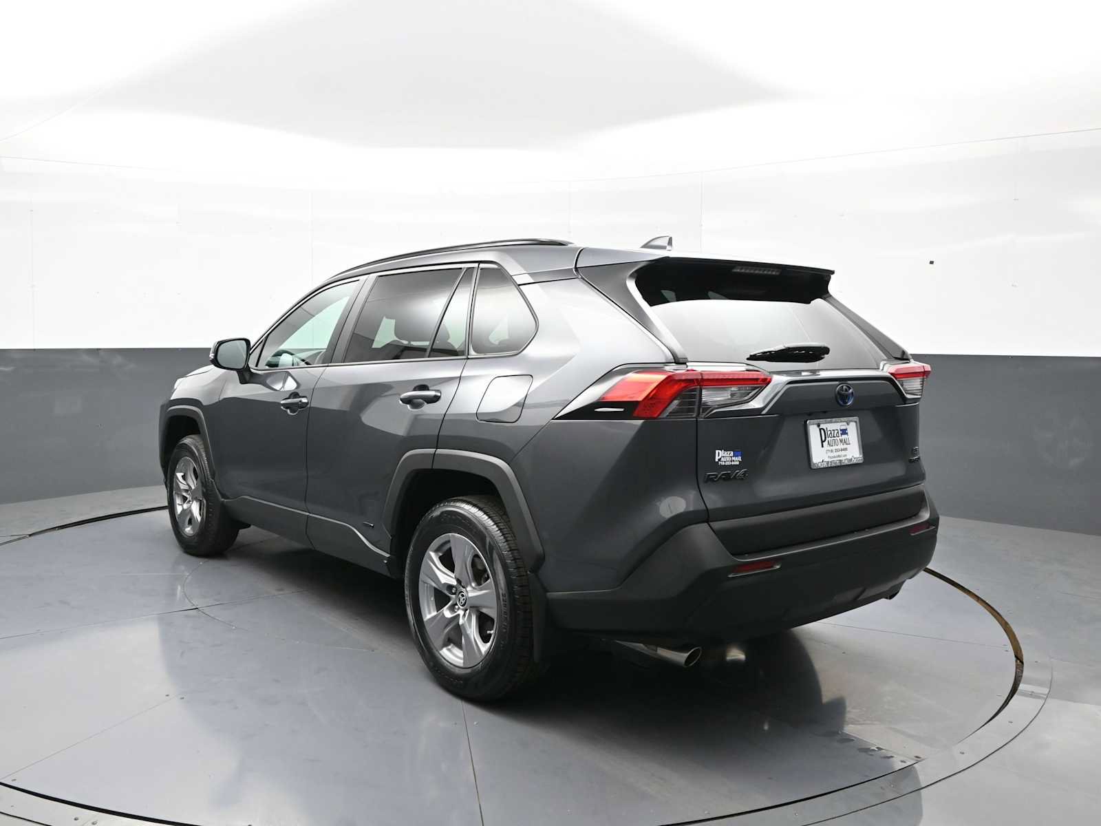 Used 2023 Toyota RAV4 LE AWD/4WD image 8