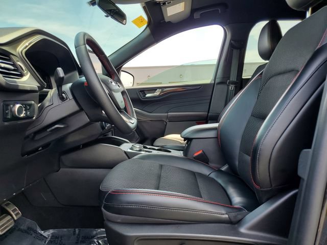 Used 2024 Ford Escape ST-Line AWD/4WD image 5