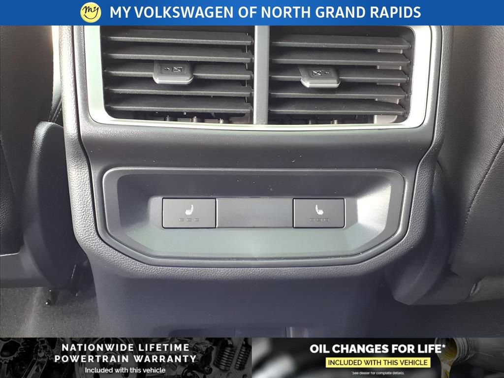 New 2026 Volkswagen Atlas Cross Sport SEL R-Line AWD/4WD image 13