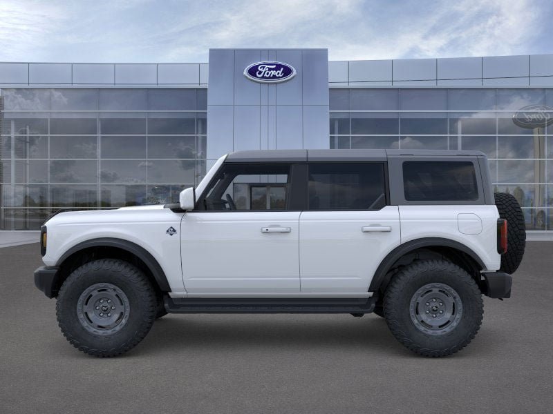 New 2025 Ford Bronco Outer Banks w/ Sasquatch Package AWD/4WD image 4