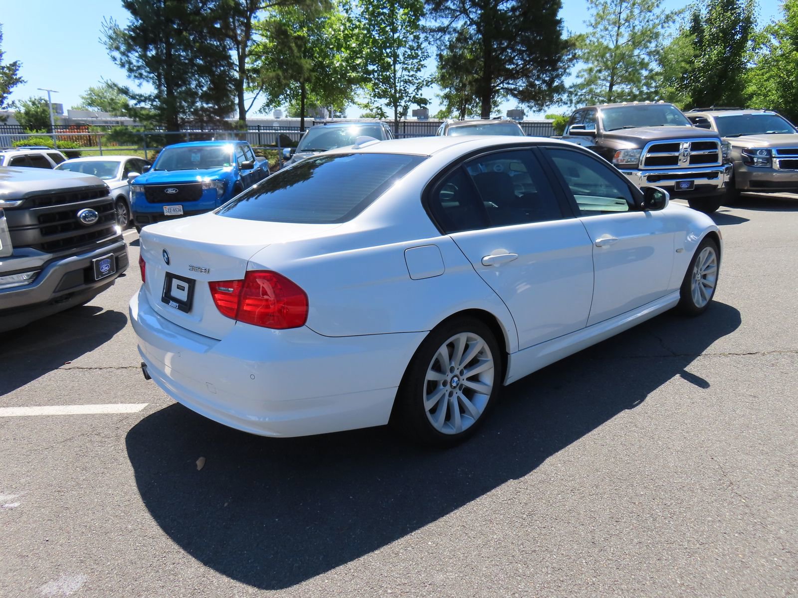 Used 2011 BMW 328i Sedan RWD image 5