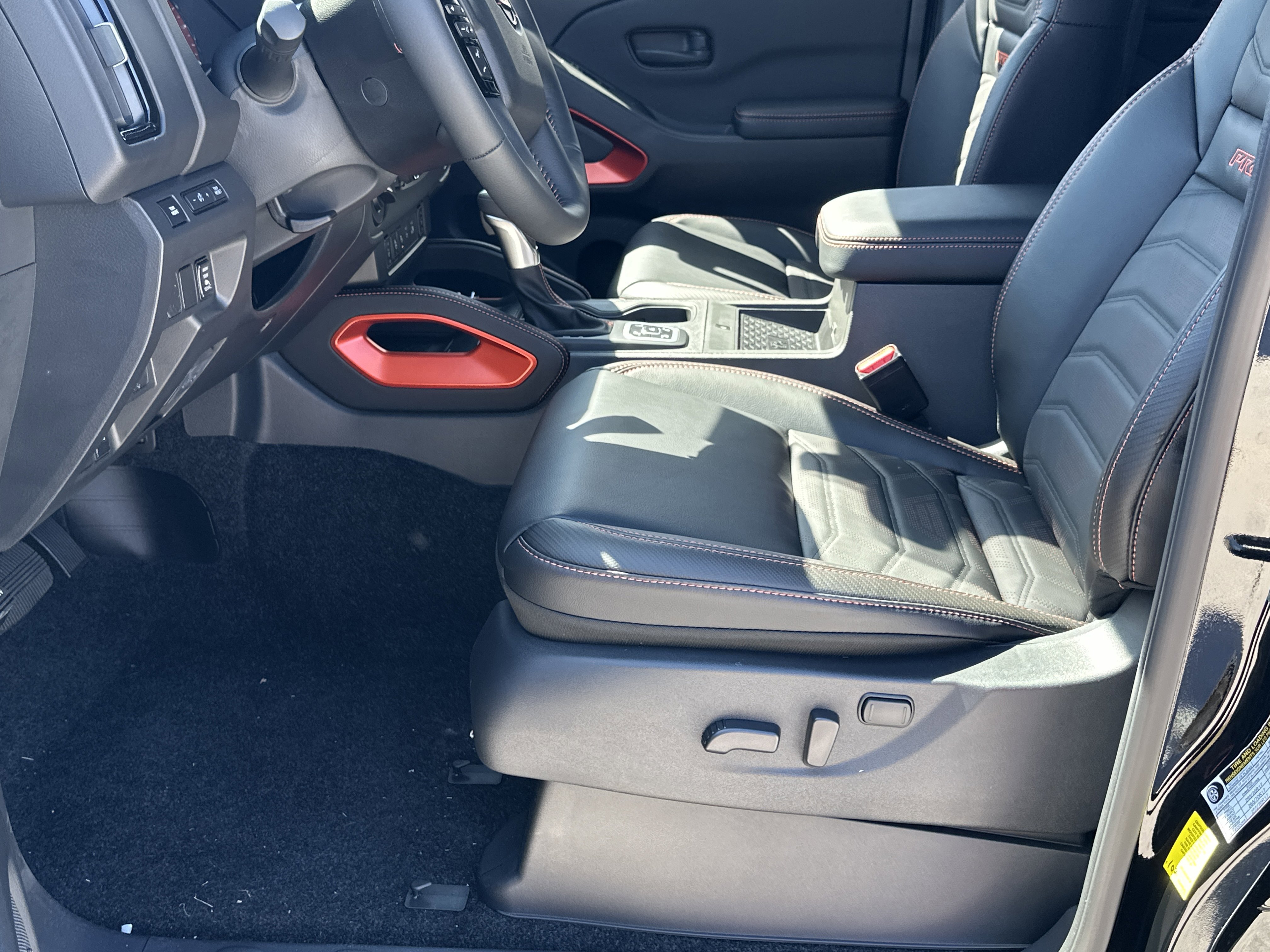 New 2026 Nissan Frontier PRO-4X w/ Pro Premium Package image 9