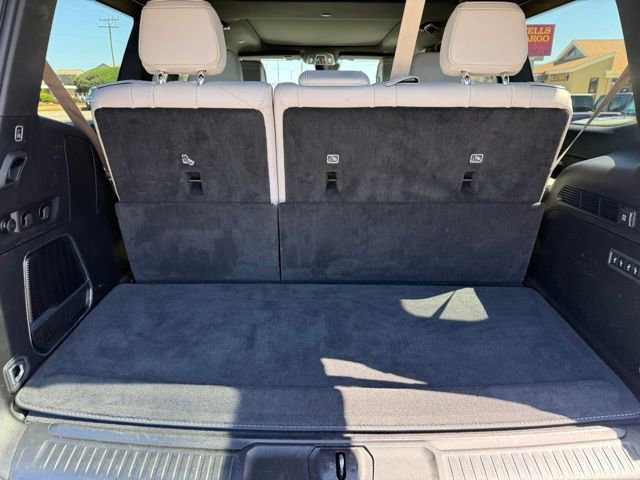 Used 2025 Jeep Wagoneer Series III w/ Premium Group I AWD/4WD image 15