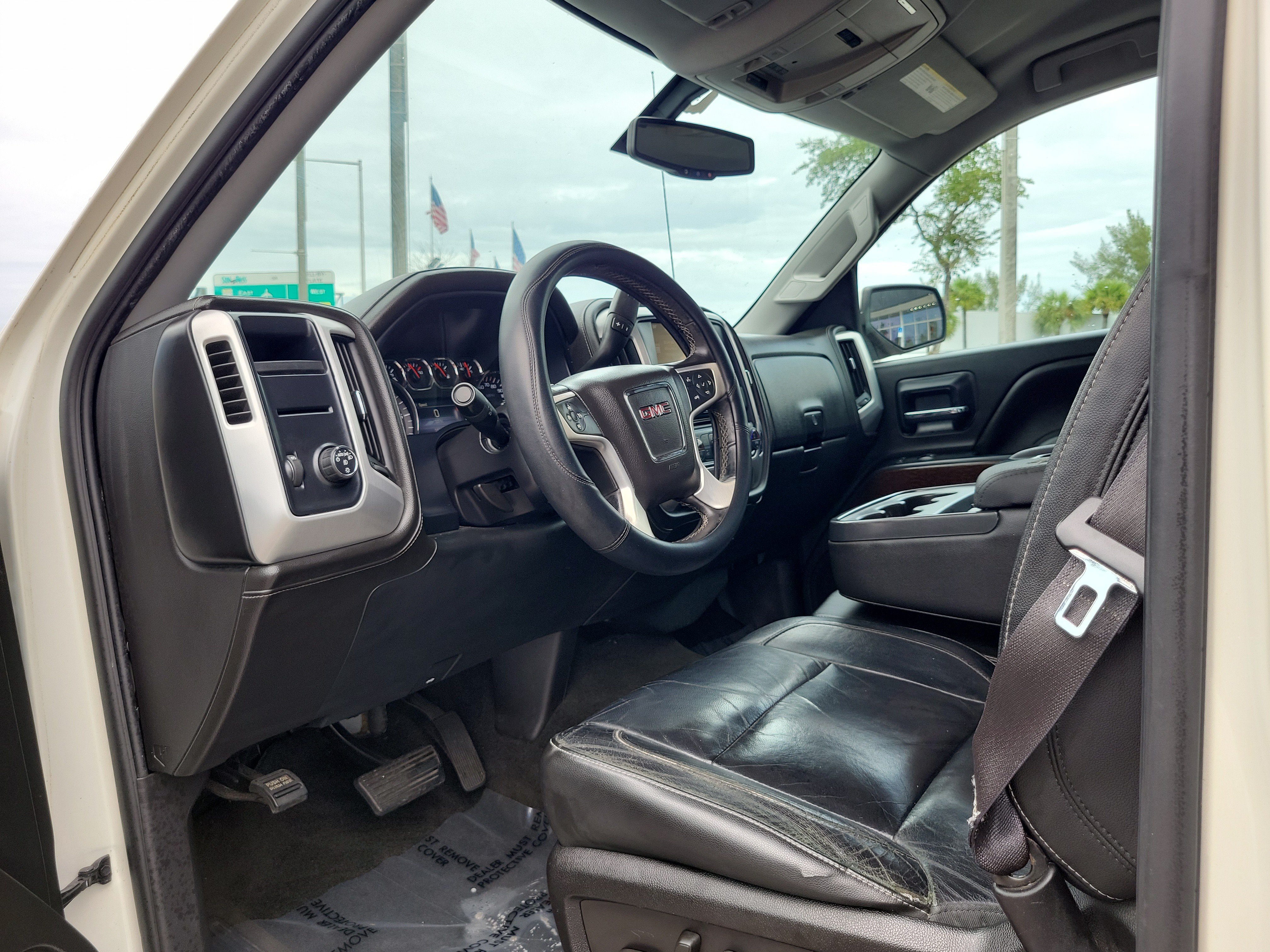 Used 2014 GMC Sierra 1500 SLE w/ SLE Preferred Package RWD image 9