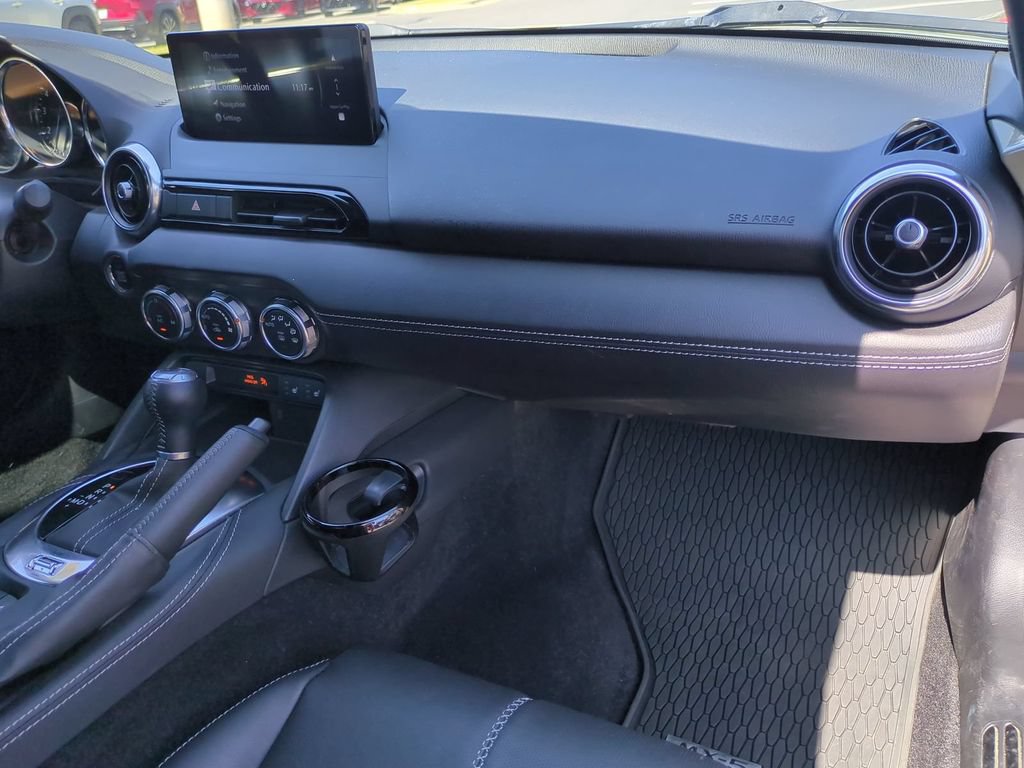 Used 2024 MAZDA MX-5 Miata Grand Touring RWD image 13