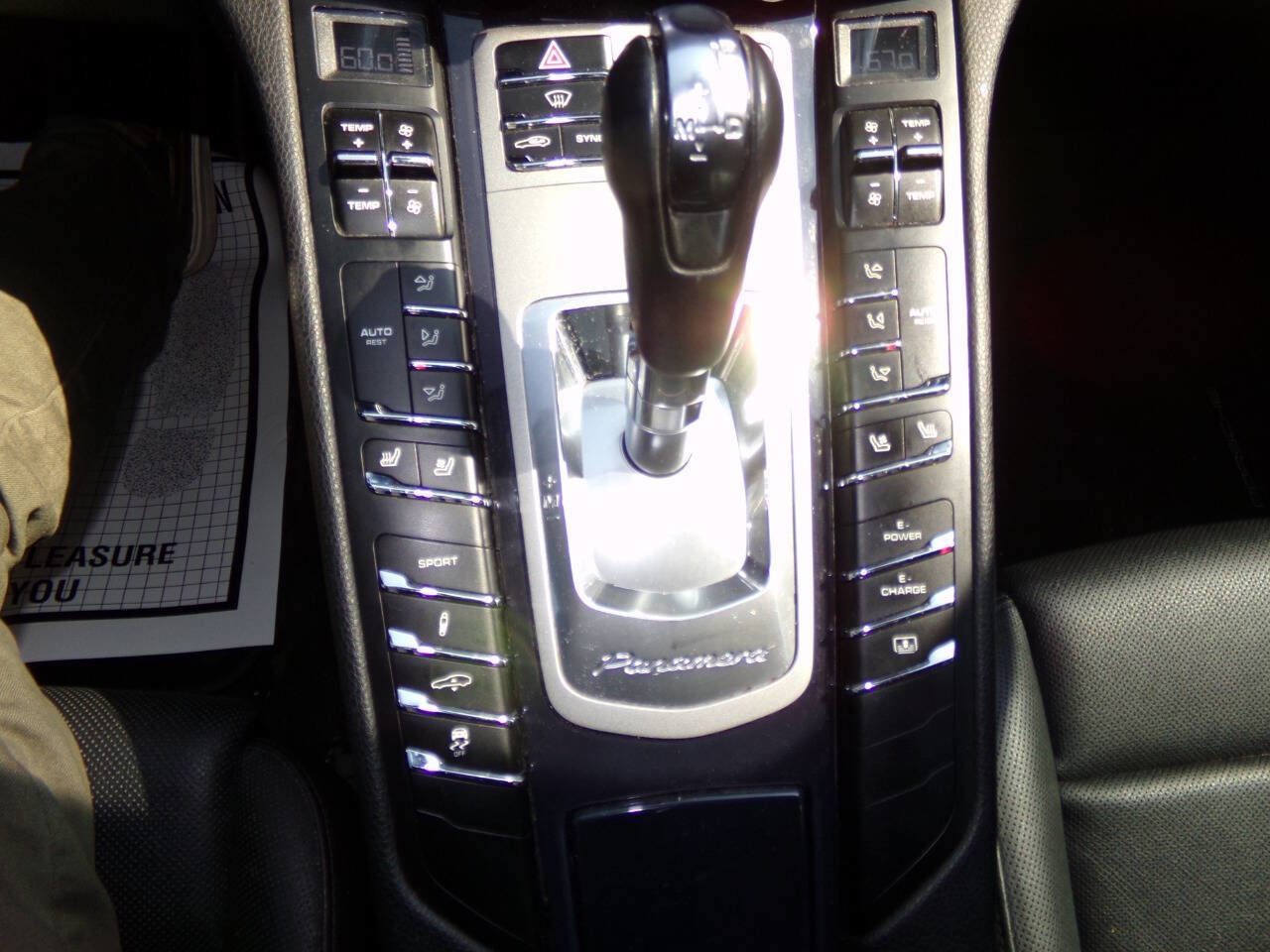 Used 2014 Porsche Panamera S image 65