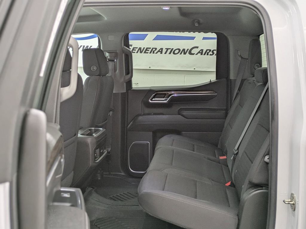 Used 2023 Chevrolet Silverado 1500 RST image 11