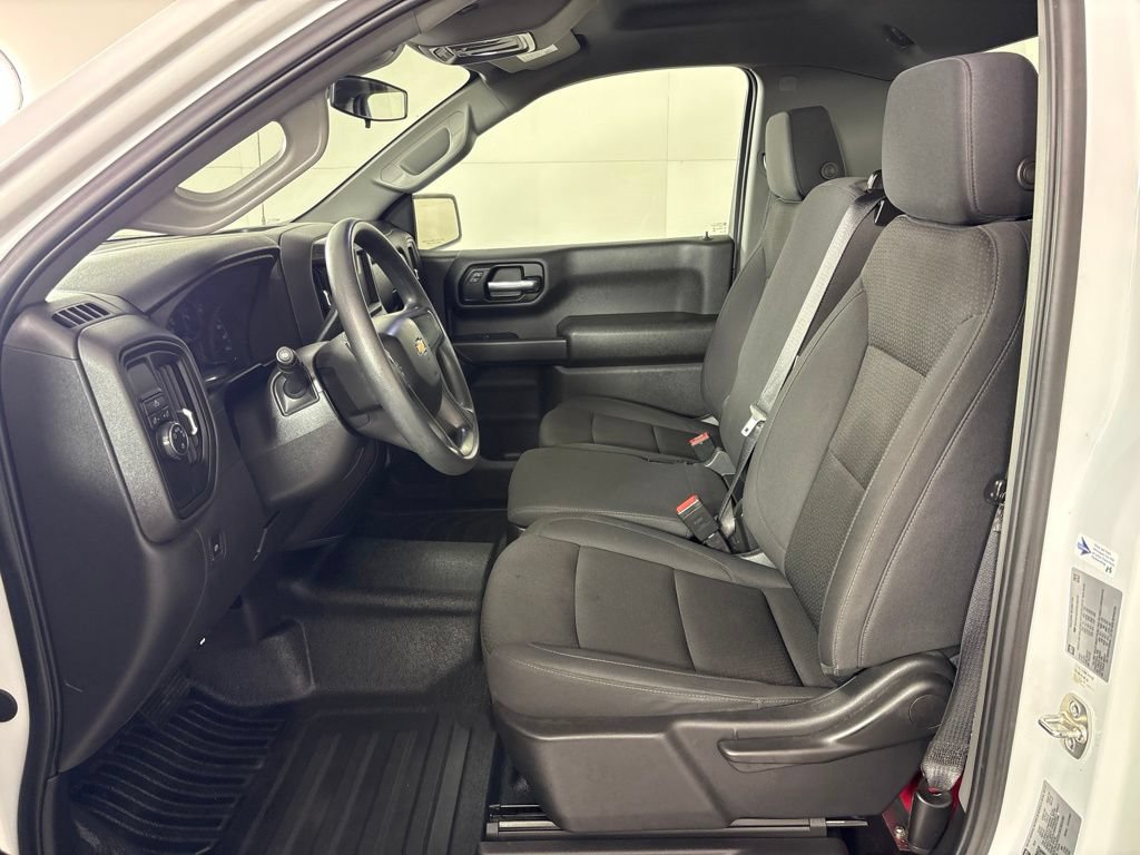 Certified 2025 Chevrolet Silverado 1500 W/T RWD image 23