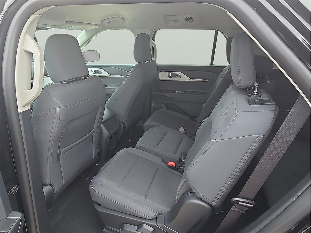 New 2026 Ford Explorer Active image 9