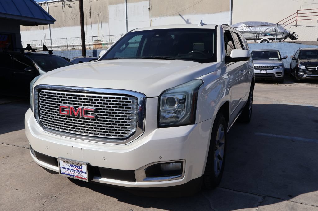 Used 2015 GMC Yukon Denali w/ Premium Package AWD/4WD image 3