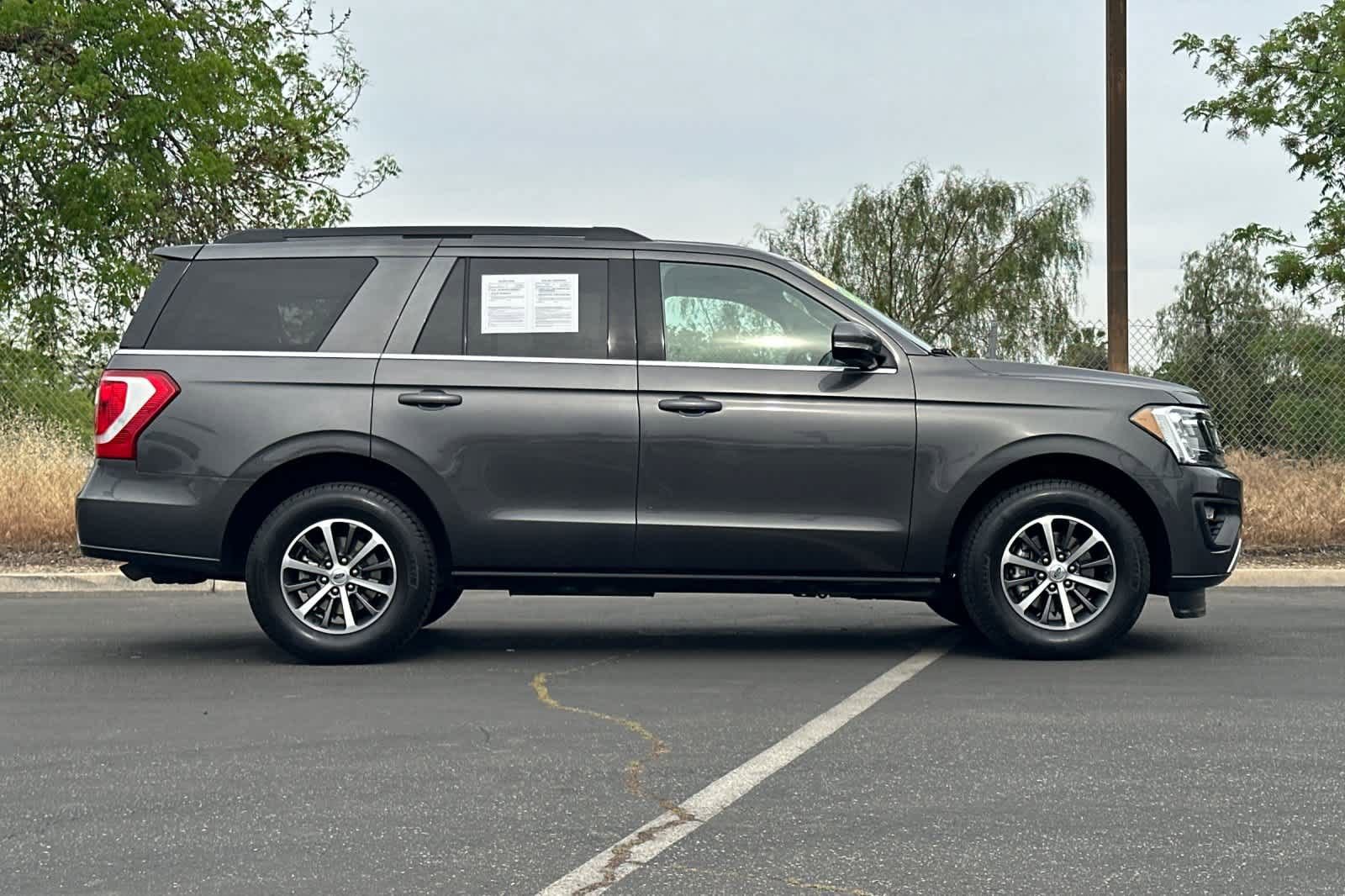 Used 2019 Ford Expedition XLT w/ Equipment Group 202A image 8