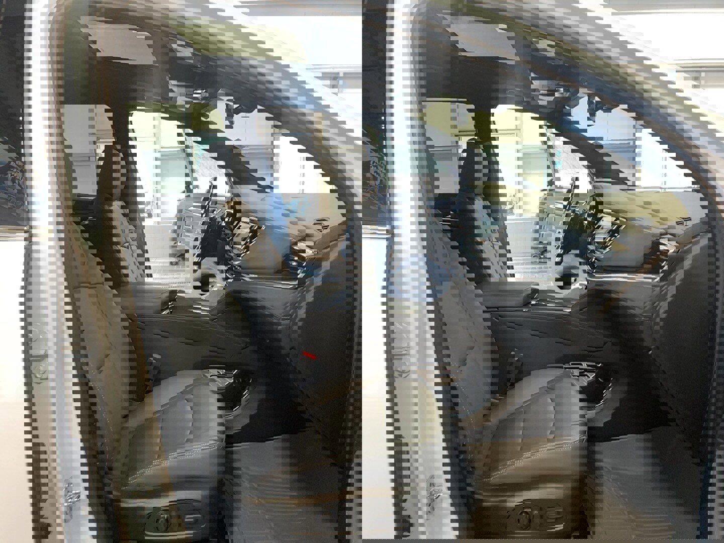 Used 2022 Buick Enclave Essence w/ Experience Buick Package image 23