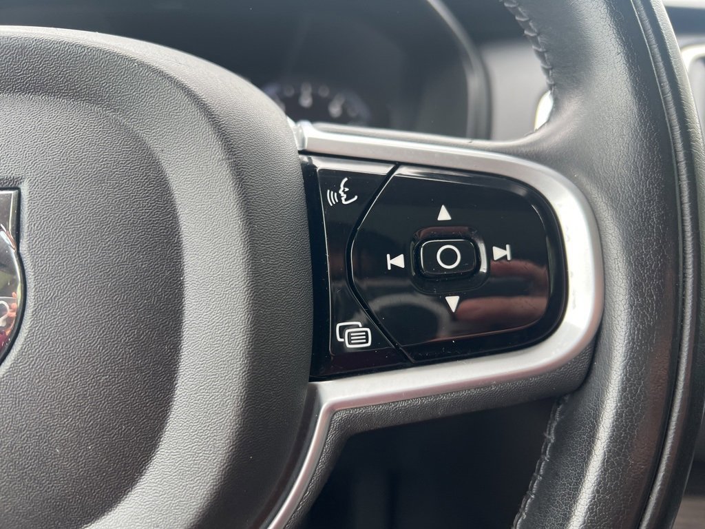 Used 2022 Volvo XC90 T6 Inscription w/ Lounge Package image 19