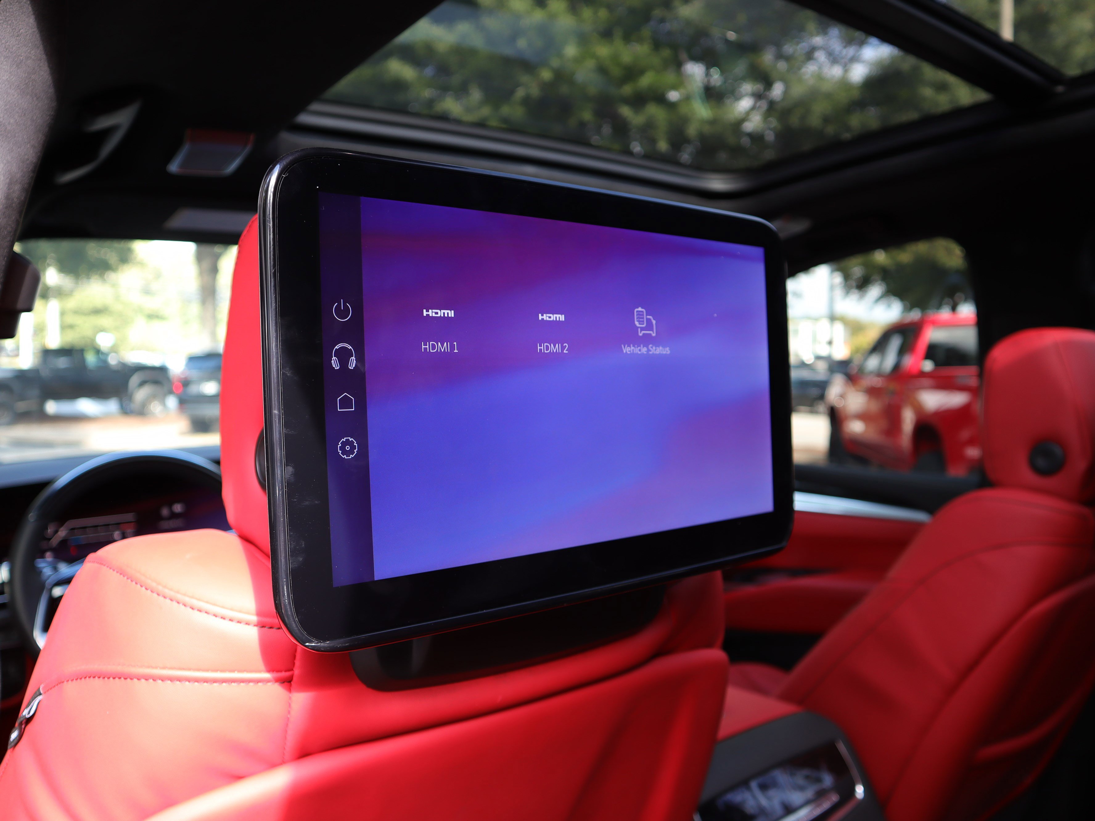 Used 2025 Cadillac Escalade Sport Platinum image 10
