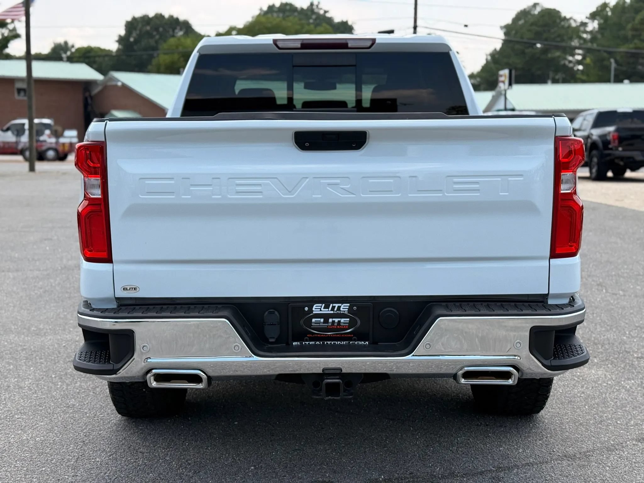 Used 2021 Chevrolet Silverado 1500 LTZ AWD/4WD image 8