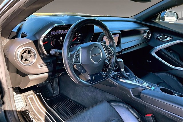 Used 2019 Chevrolet Camaro LT image 15