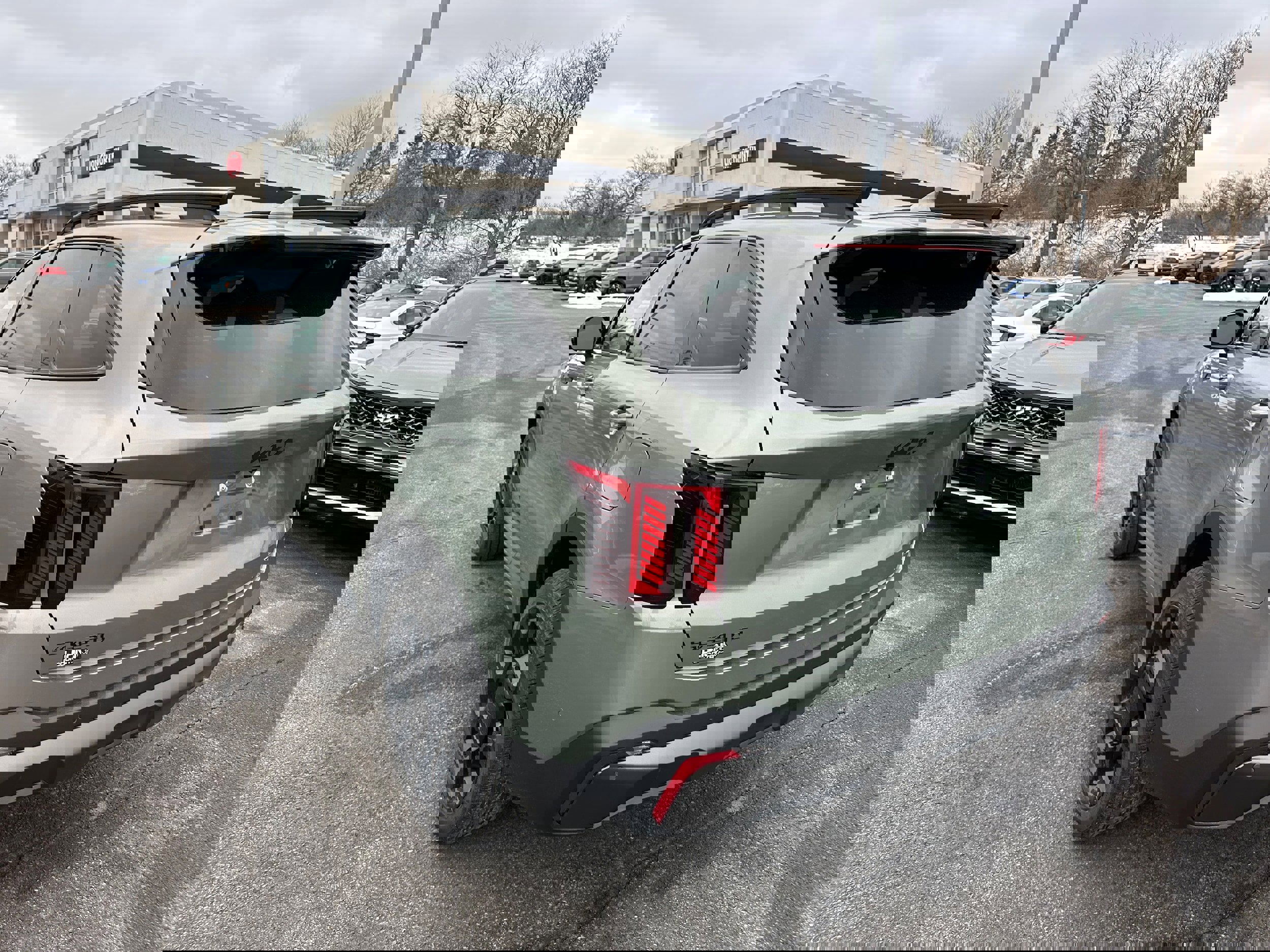 Used 2025 Kia Sorento SX Prestige w/ Sage Leather Package image 7