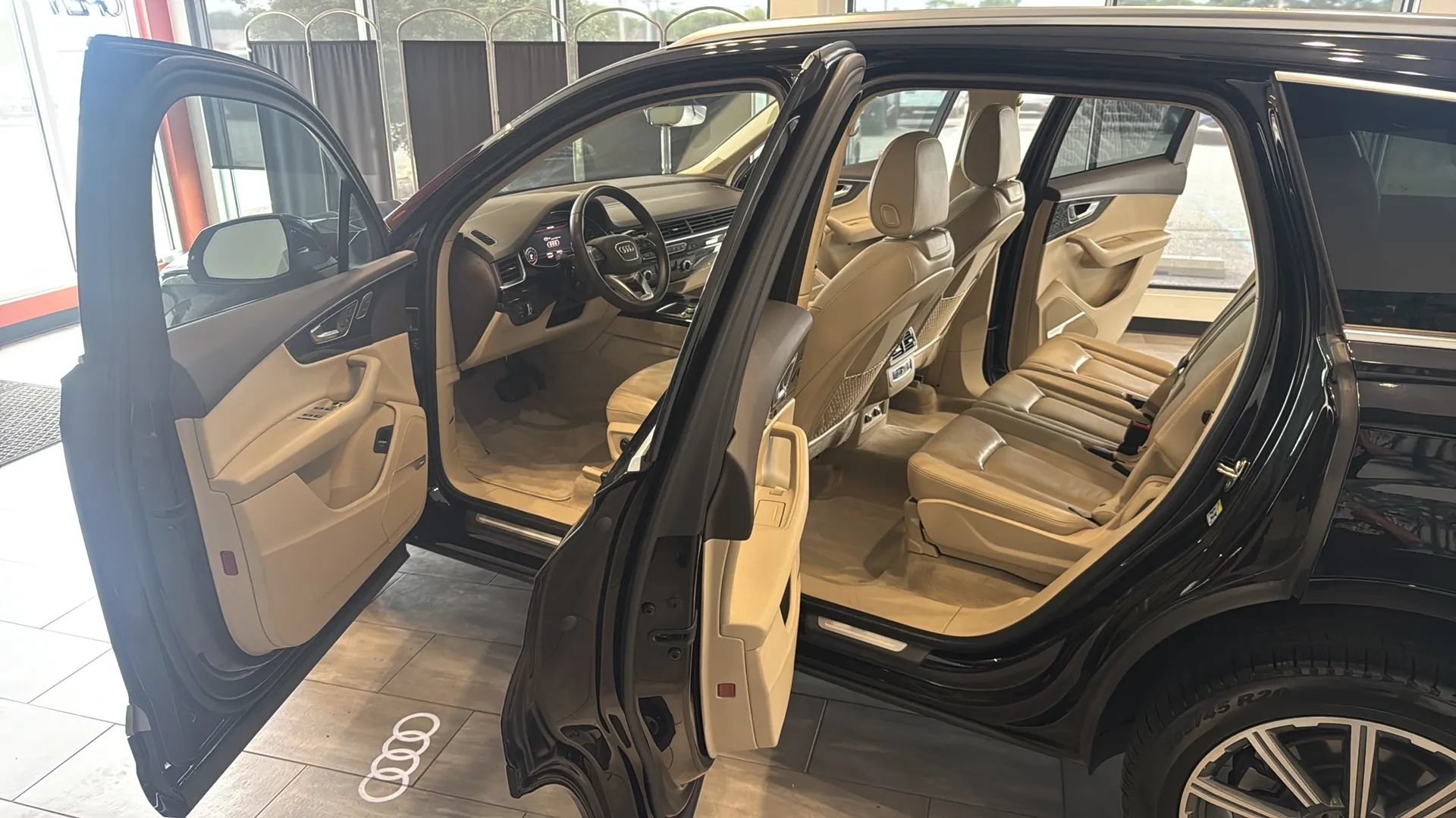 Used 2018 Audi Q7 3.0T Premium Plus AWD/4WD image 22