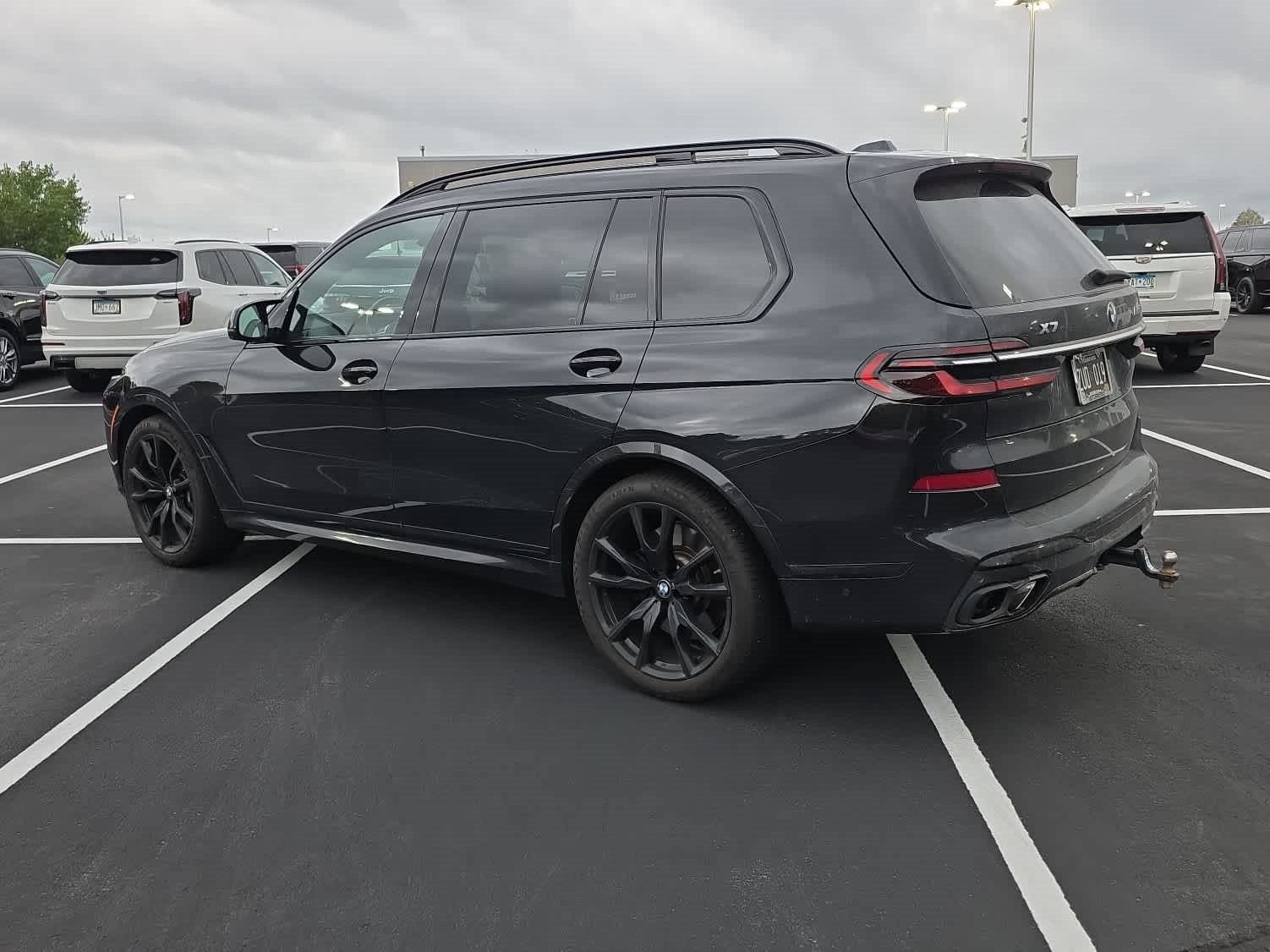 Used 2023 BMW X7 M60i w/ Executive Package AWD/4WD image 4