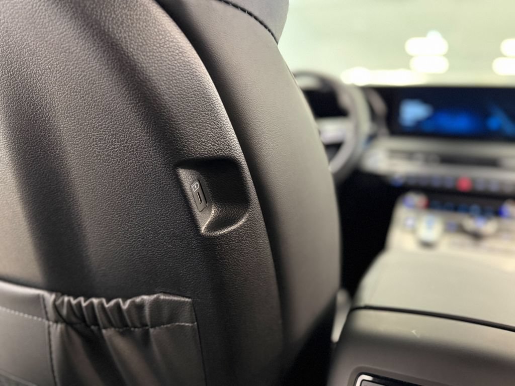 Used 2025 Hyundai Palisade Calligraphy FWD image 40