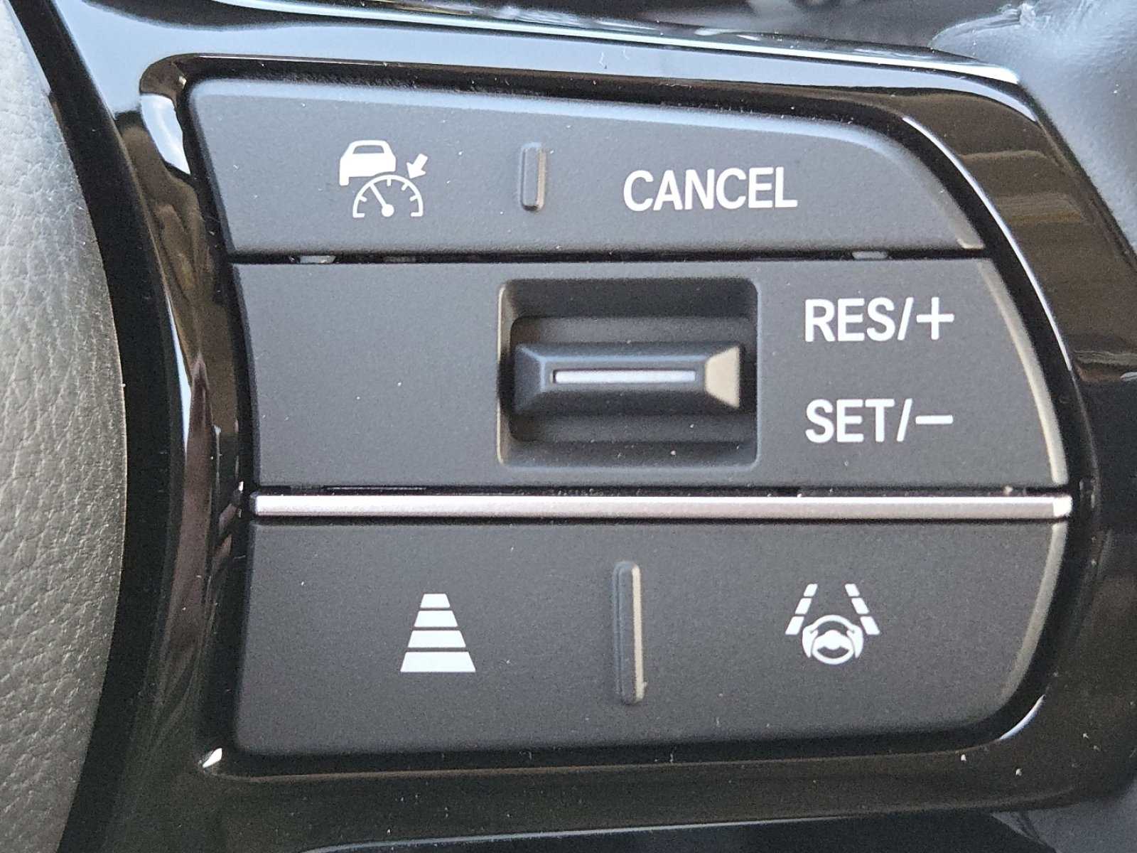 New 2026 Honda HR-V EX-L image 30