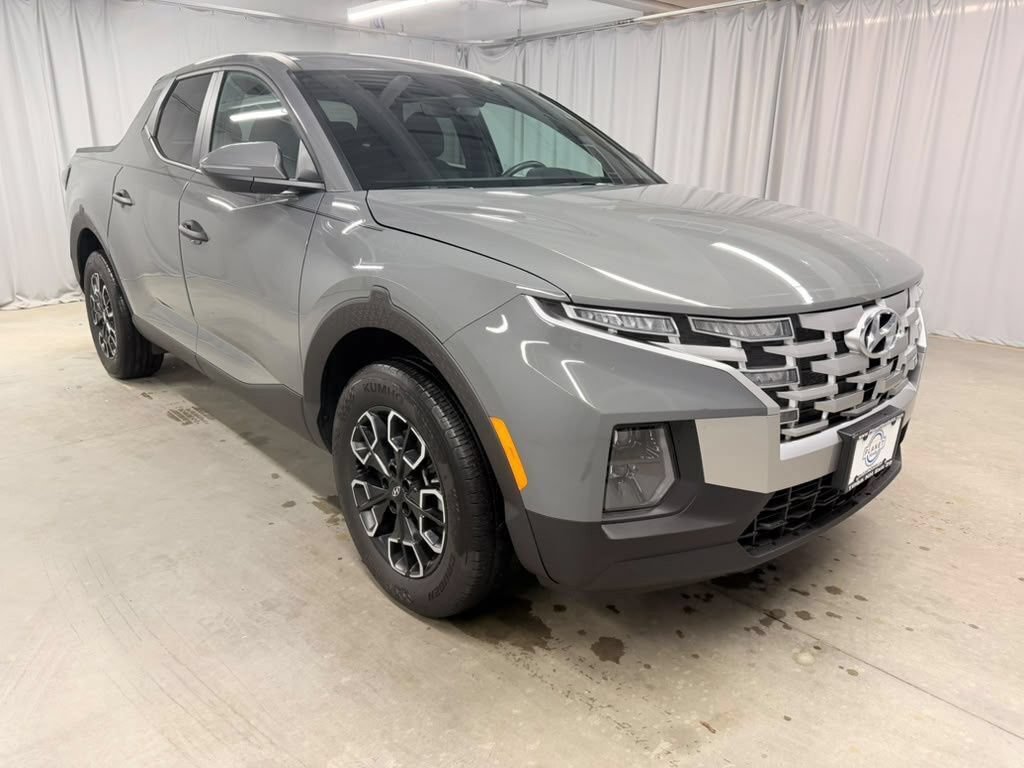 Used 2024 Hyundai Santa Cruz SEL AWD/4WD image 2