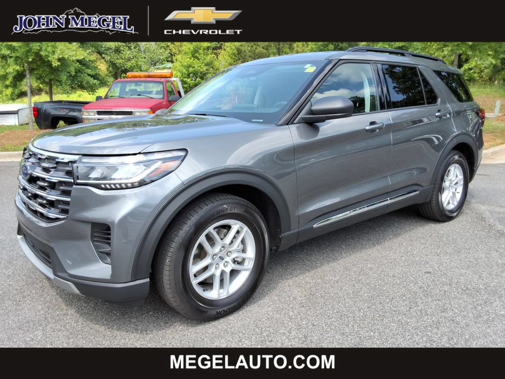 Used 2025 Ford Explorer Active